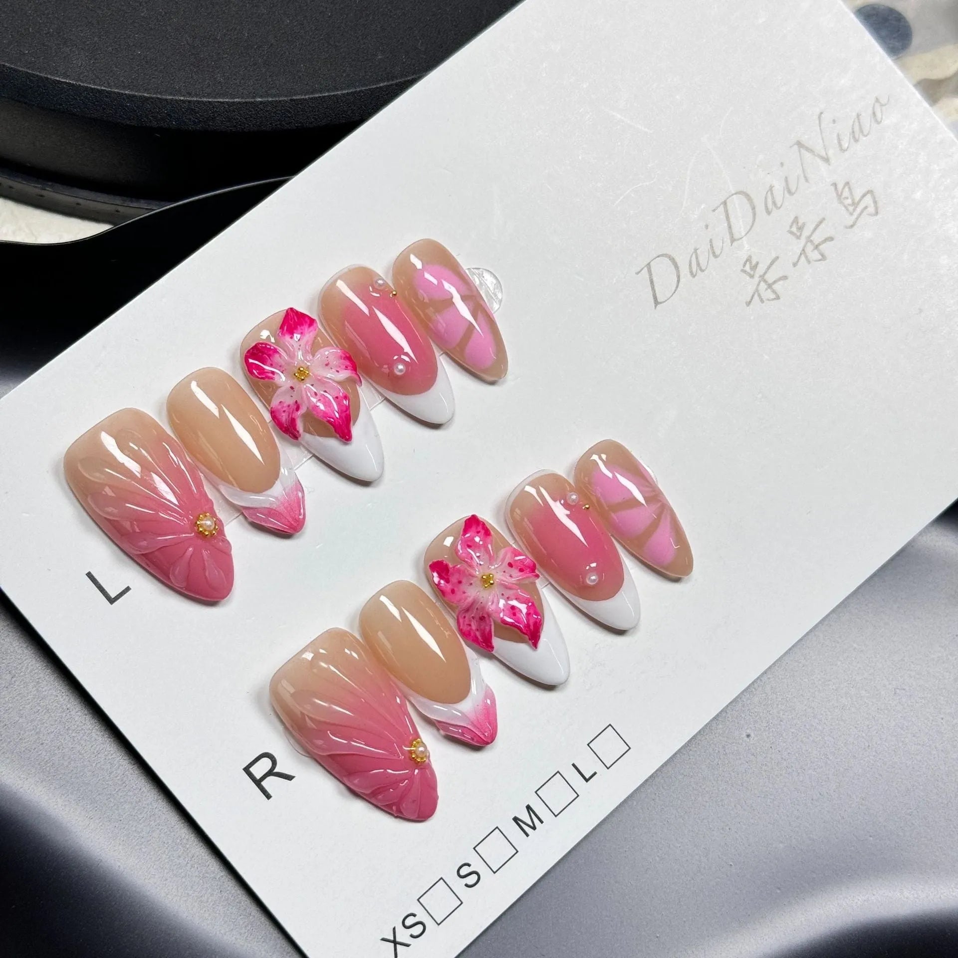 French style press-on artificial nails with 3D lily and ice flower design in almond shape.