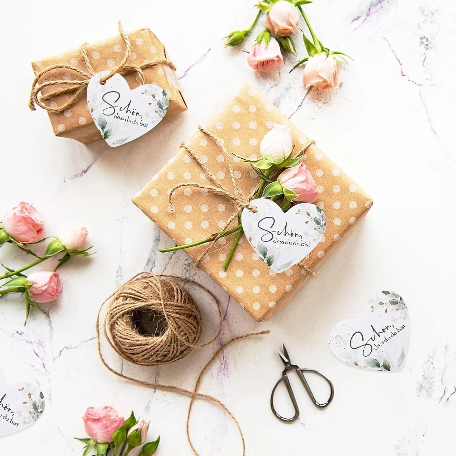 Pack of 50 paper flower heart-shaped gift tags in Style 1 or Style 2 for wedding favors