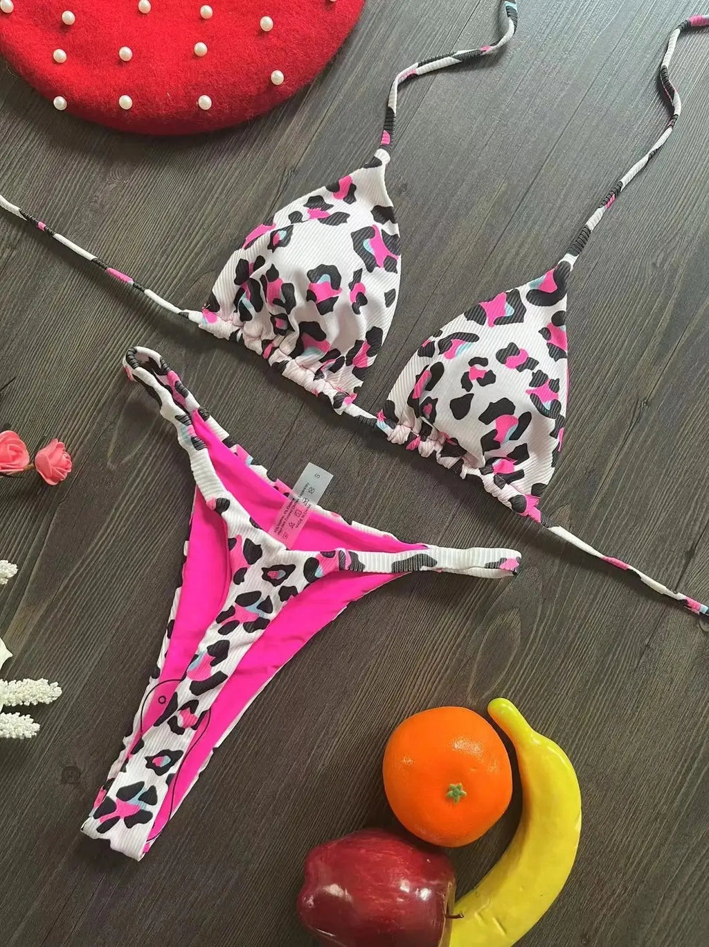 Women's printed bikini swimsuit with cotton lining in brief style for swimming sports