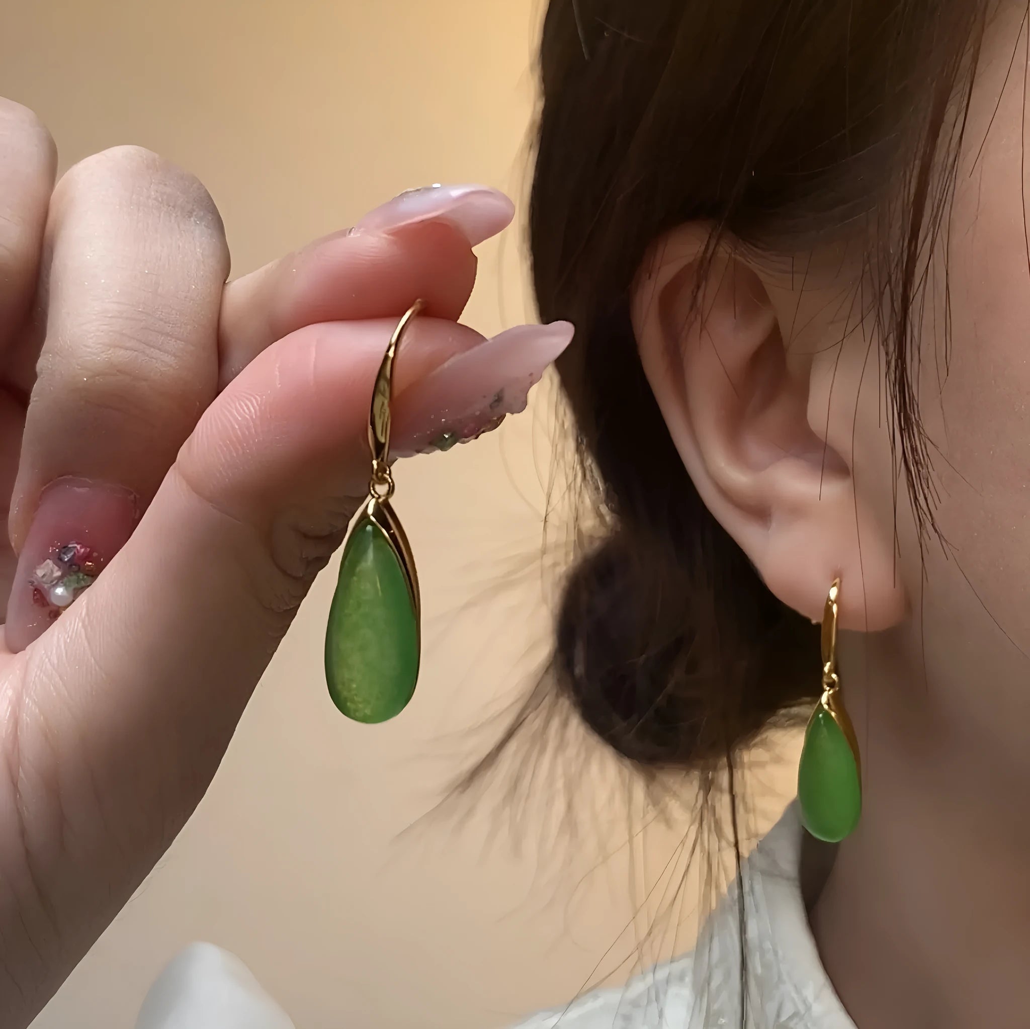 Retro Chinese-style geometric earrings with water droplet elements in CP798 jade colour