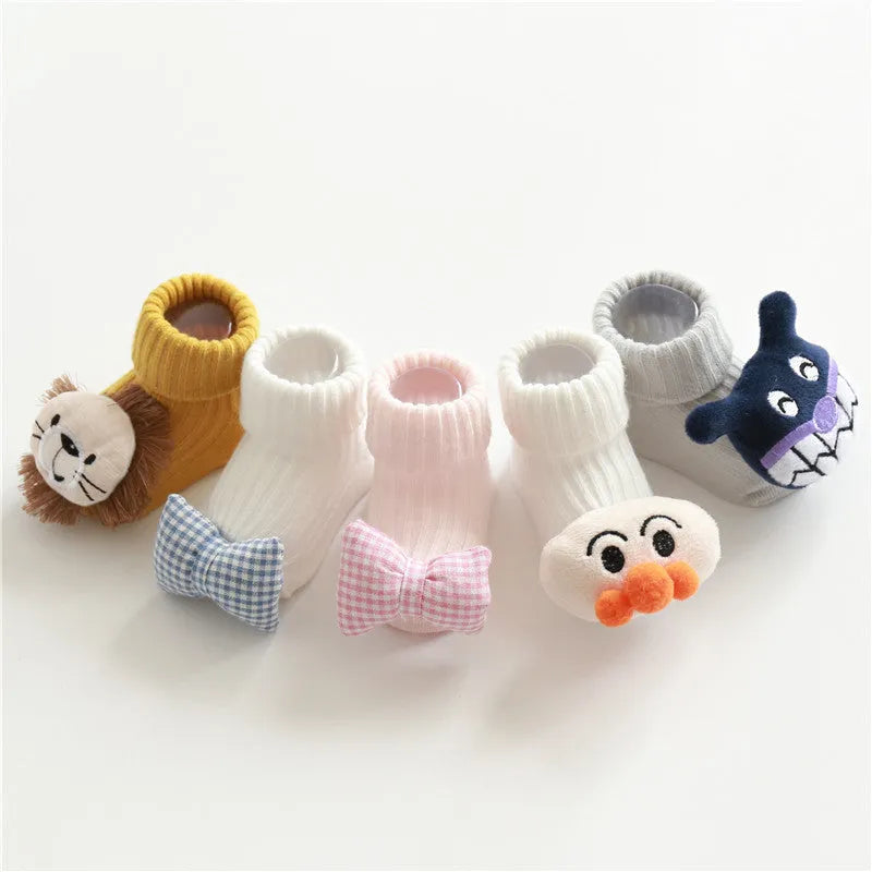 Cotton baby floor socks in animal and bow patterns for infants 0-3 years
