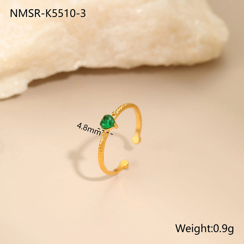 Open-ended heart-shaped ring with geometric design and zircon inlay in stainless steel