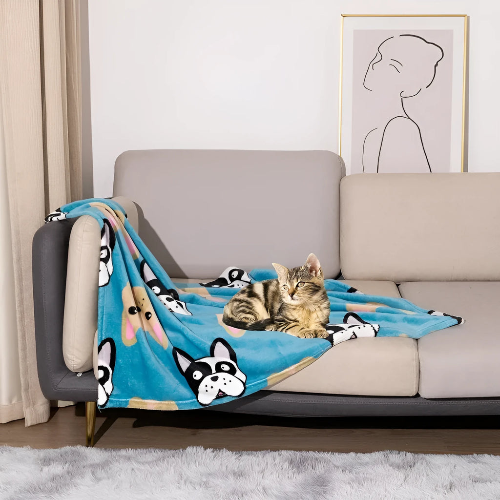 Double-sided thickened flannel pet blanket with cartoon anime dog design.