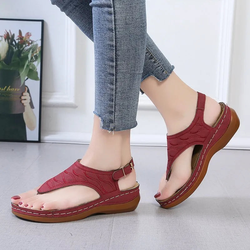 Women's casual wedge sandals with adjustable strap and solid colour artificial PU upper