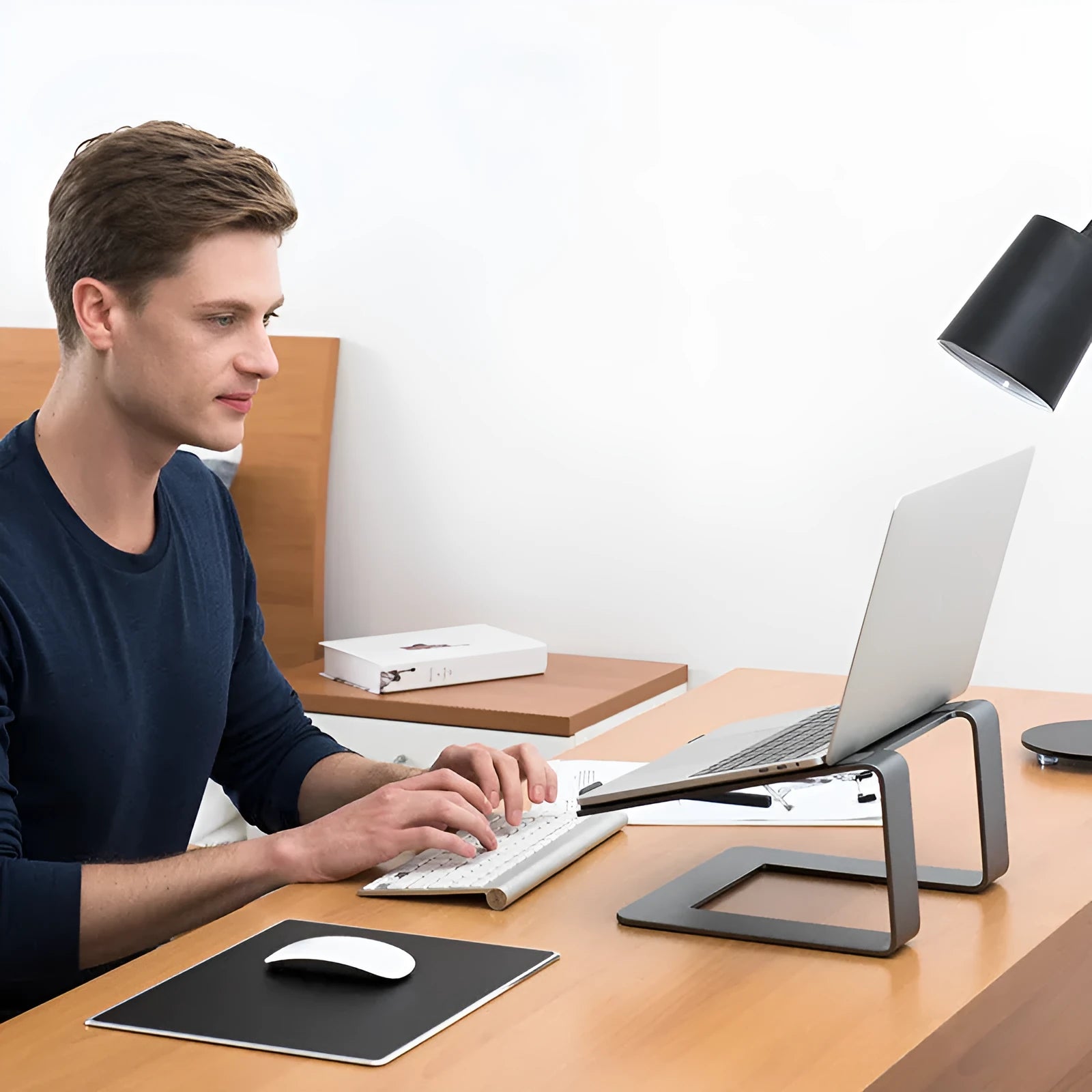 Aluminium laptop stand in black colour showing dimensions 29.9 × 25.8 × 18.5 cm