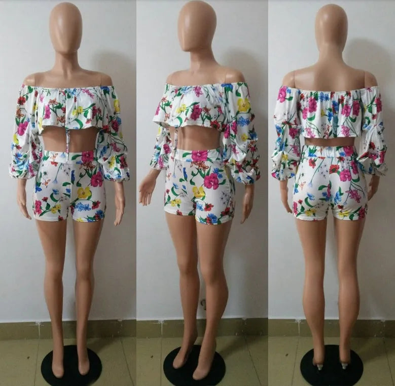 Women's multicolour digital print two-piece lounge set with fleece-lined long sleeves and matching shorts