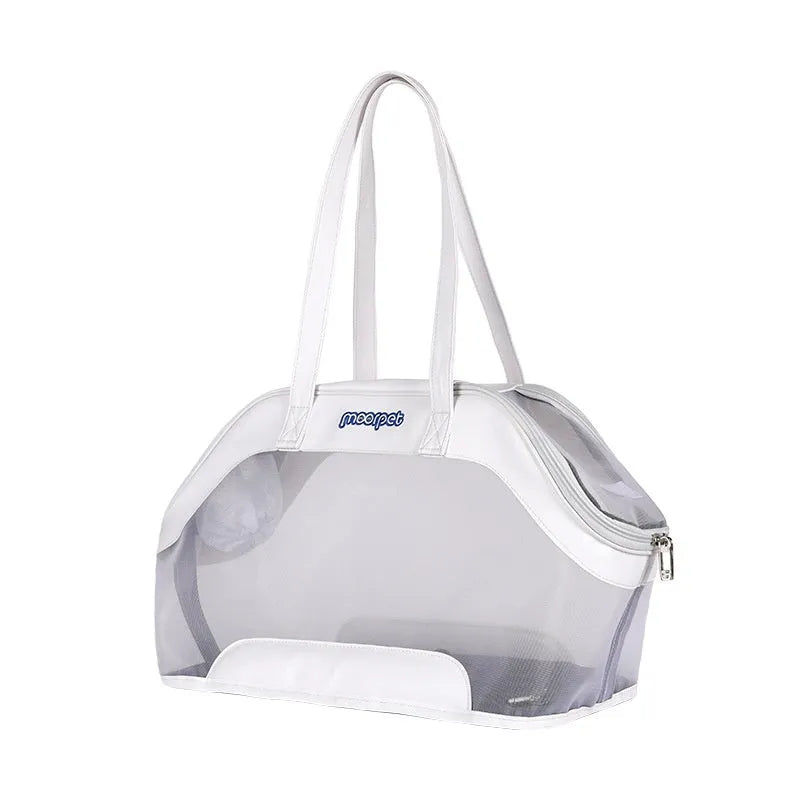 Leather cat carrying bag for outings with 25-litre capacity in a choice of solid colours.