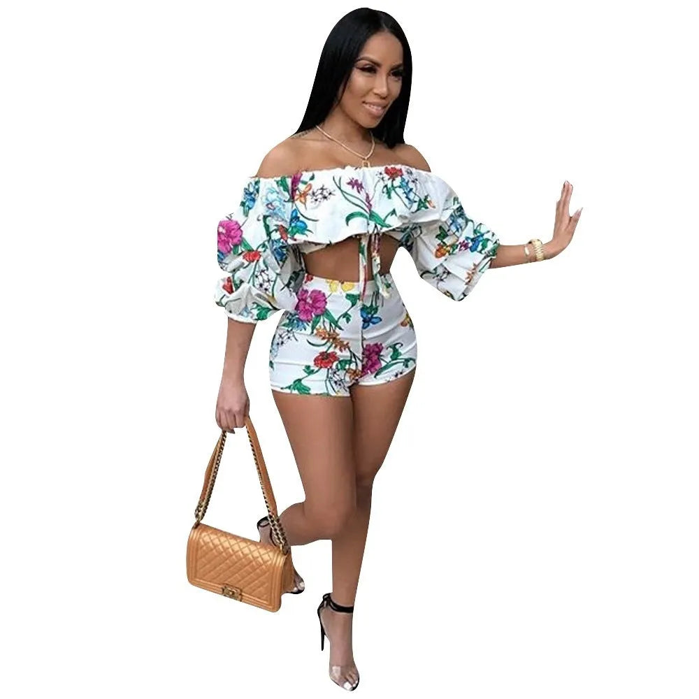 Women's multicolour digital print two-piece lounge set with fleece-lined long sleeves and matching shorts
