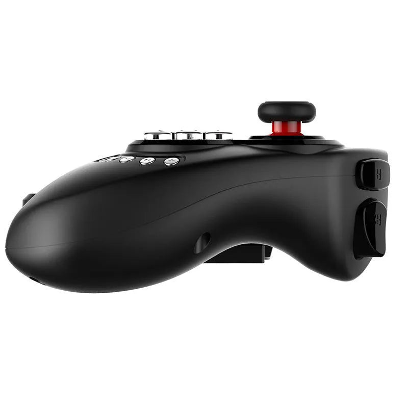 PG-9023 wireless telescopic game controller extended with phone inserted