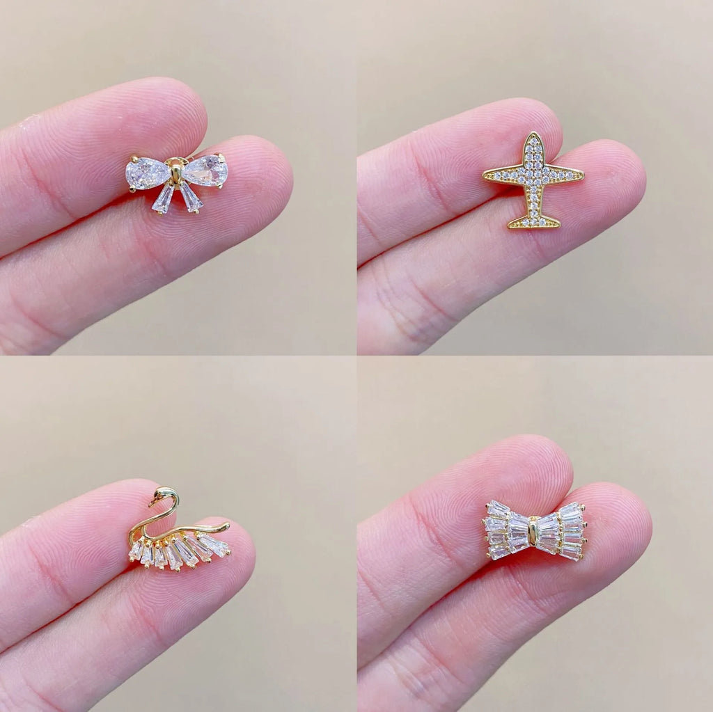 Geometric-shaped copper brooch with electroplated finish for women's clothing decoration