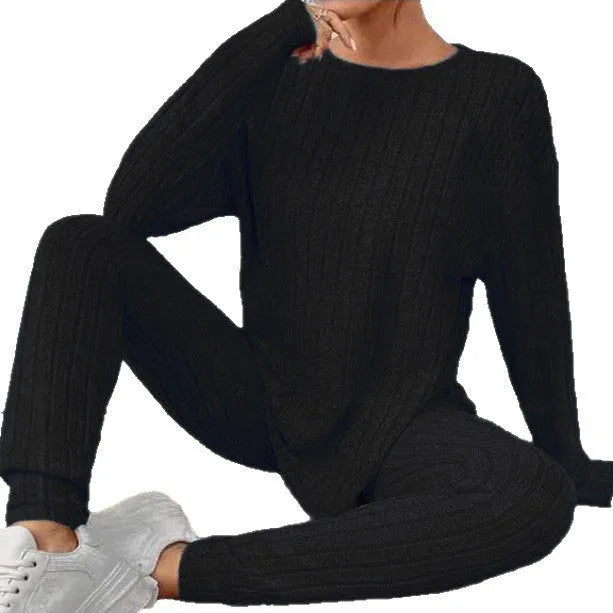Sunken stripe pattern two-piece homewear set in black or blue colour with regular sleeves