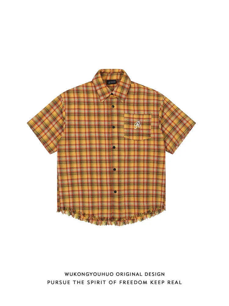 Yellow grid plaid shirt with American embroidery pocket detail and short sleeves