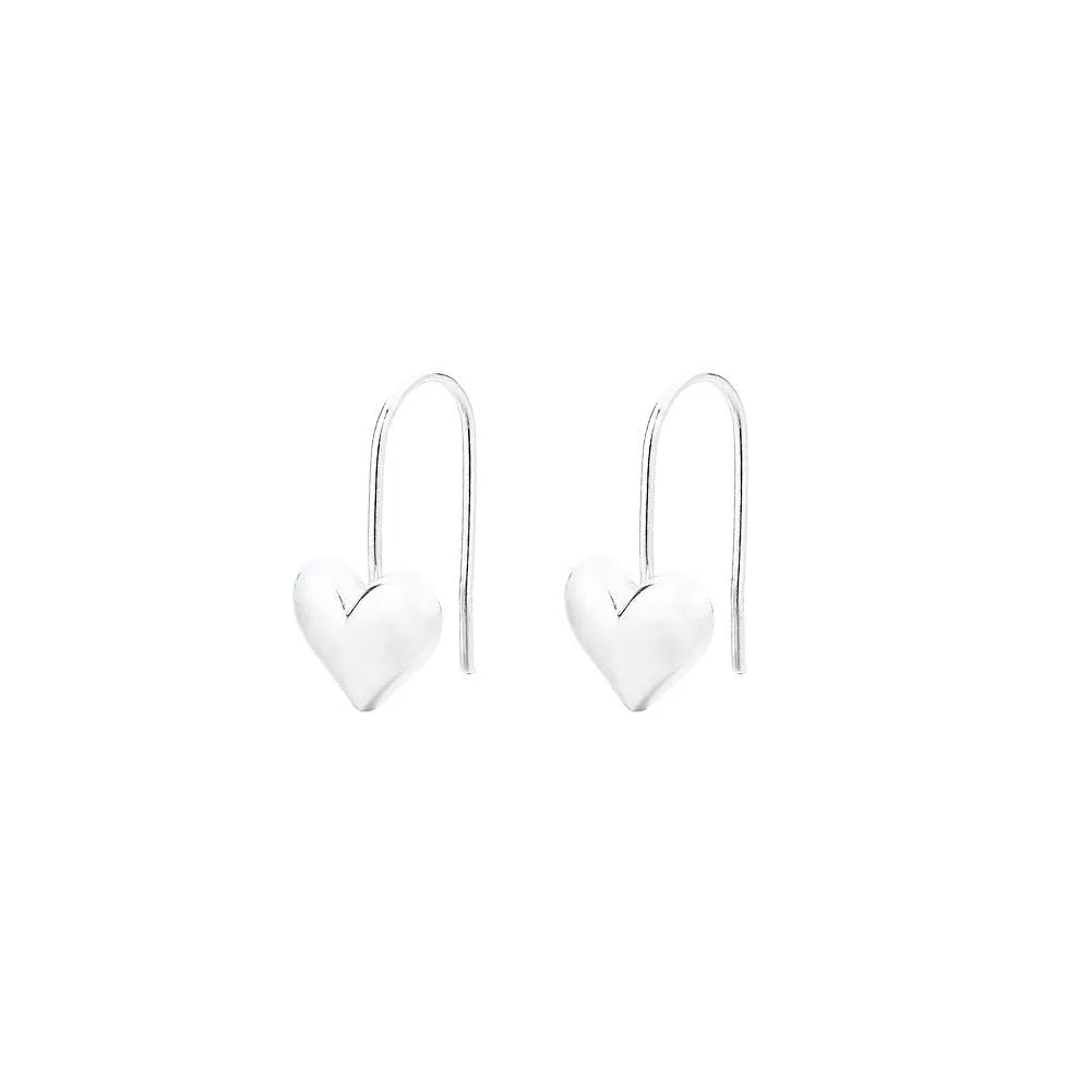 Silver heart-shaped copper earrings with three-dimensional glossy finish and Korean-style design