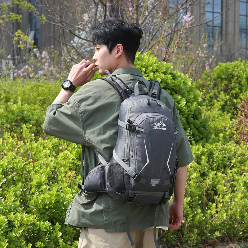 Lightweight nylon camping bag in solid colour, 48x28x16cm, for leisure travel