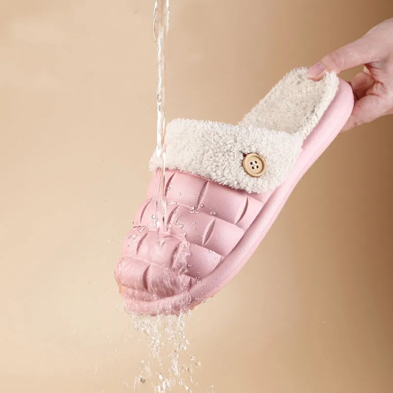 Plaid pattern detachable EVA slippers with non-slip soles and warm plush lining for indoor winter wear