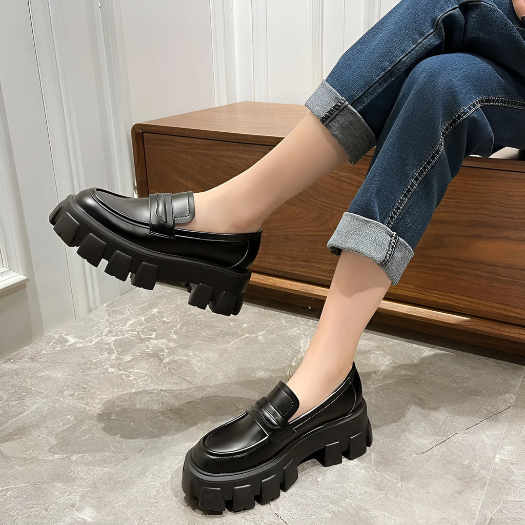British style wide fat foot loafers in patent leather and matte finish options, showing rubber sole and slip-on design