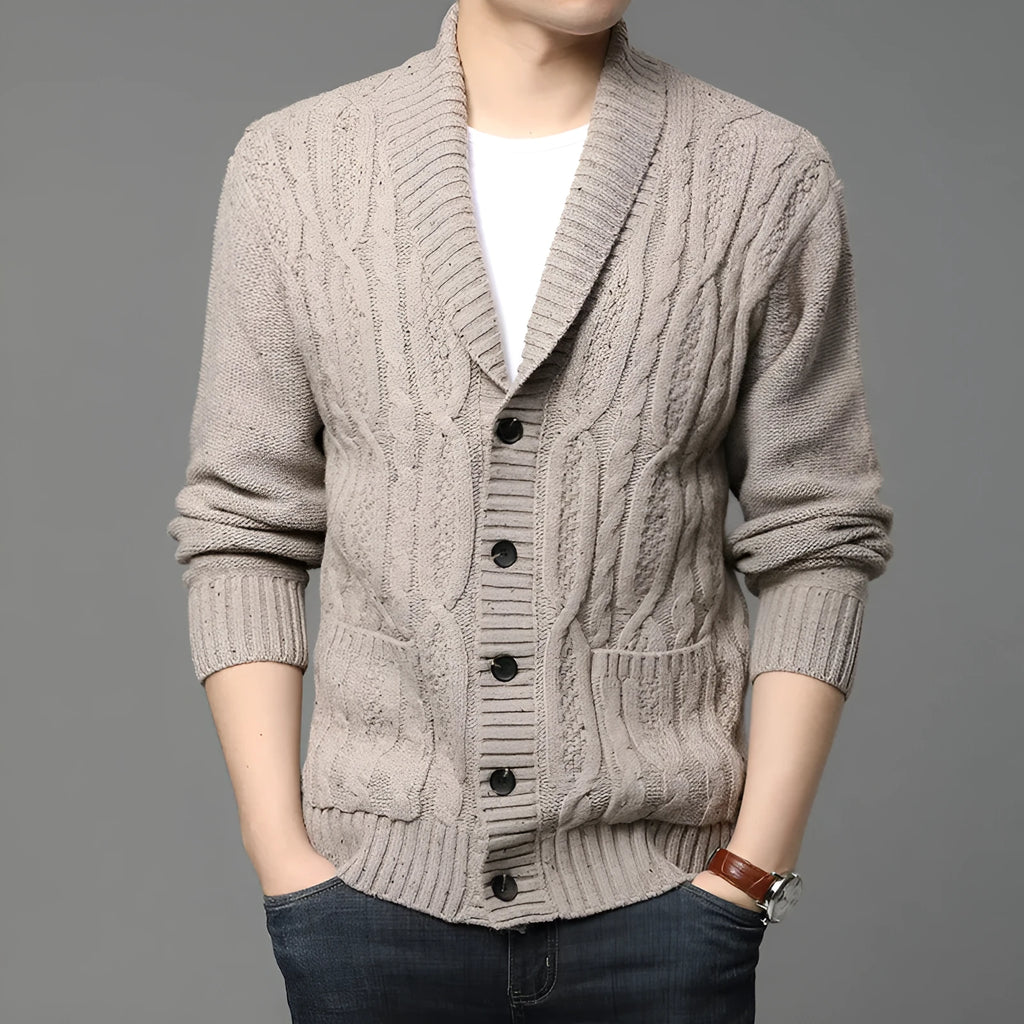Man wearing a grey Korean-style jacquard patterned knitted cardigan jacket.