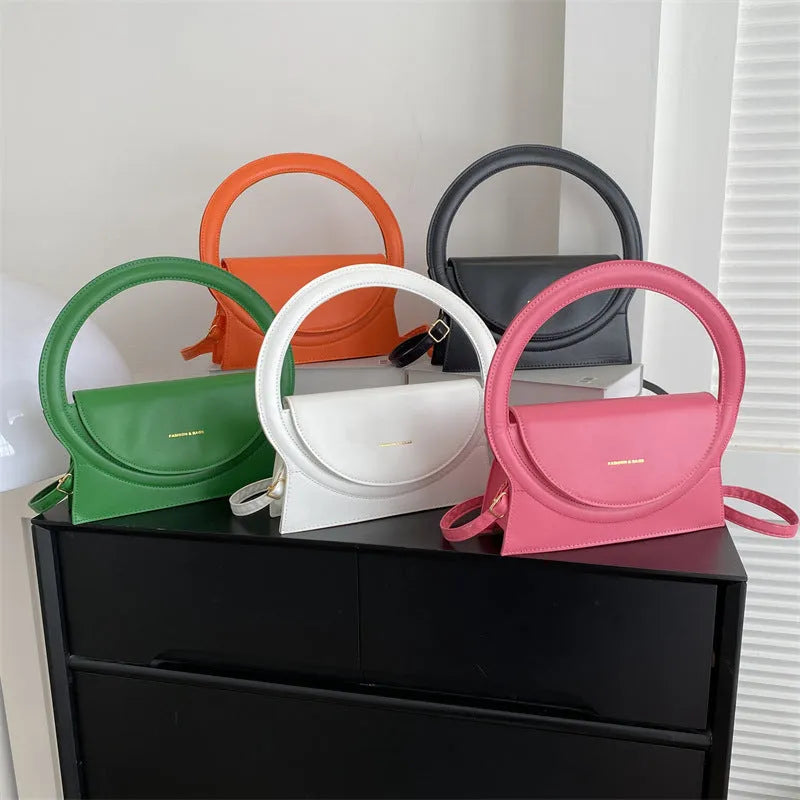 Horizontal square PU leather shoulder messenger bag with sandwich pocket and mobile phone compartment in street trend style