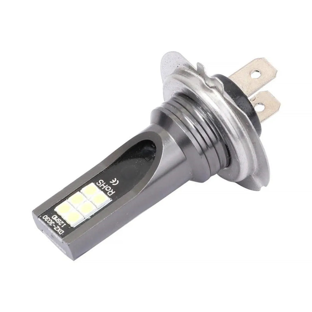 H7 110W LED fog light bulb with 12 SMD chips and aluminium body emitting white light