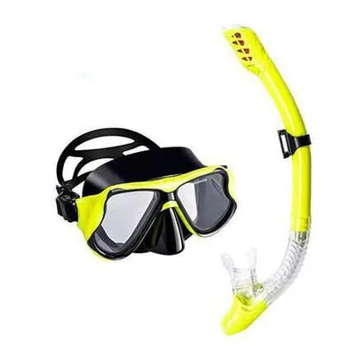 Black diving goggles with anti-fog lens, PC frame, and a silicone mouthpiece and strap for snorkelling.