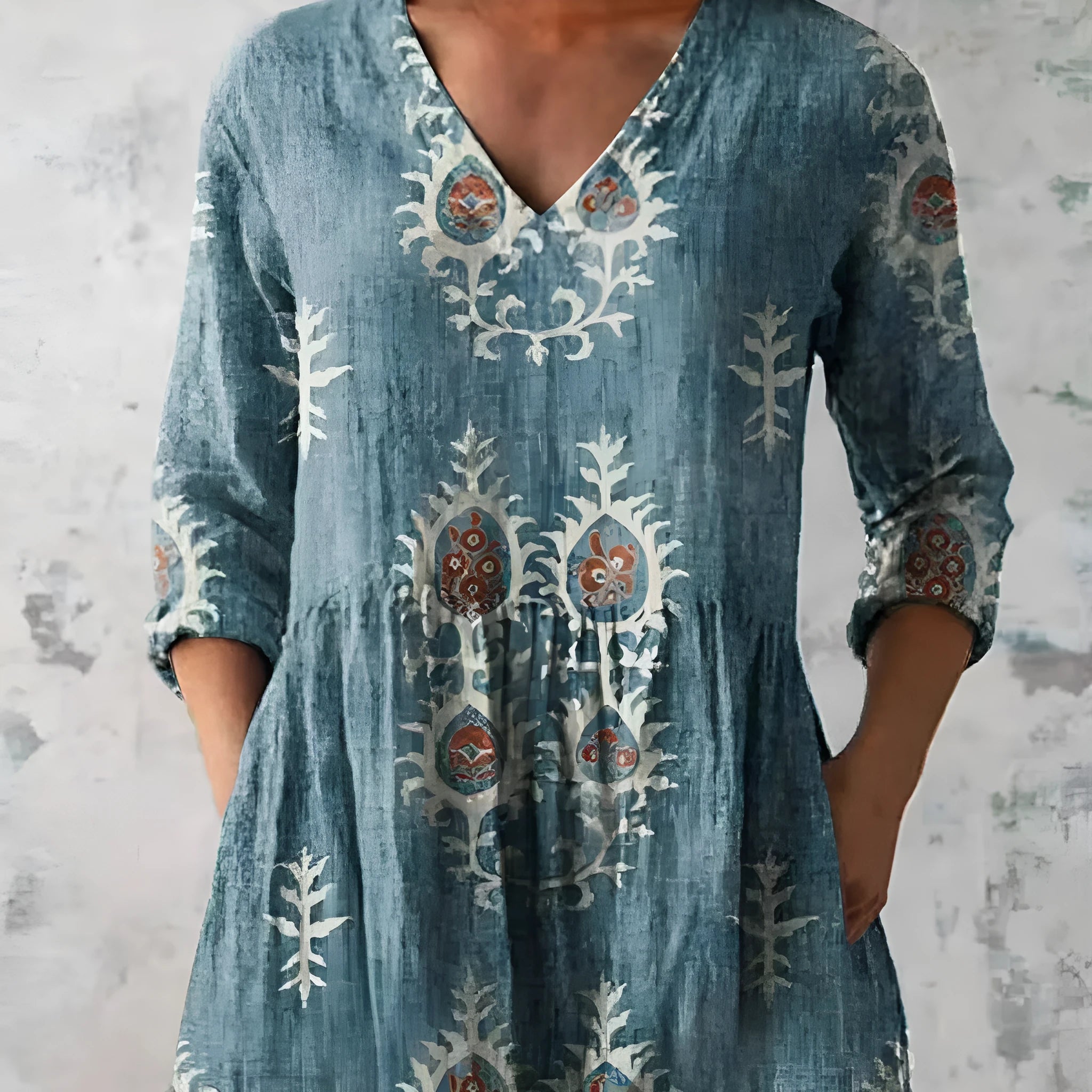 Women's printed wave pattern loose dress with 3/4 sleeves and wide waist design