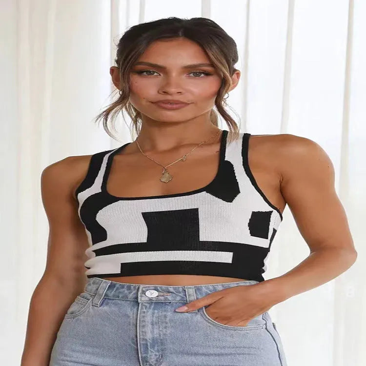 Women's U collar camisole body in street fashion slim fit style with exposed navel design, available in multiple colours