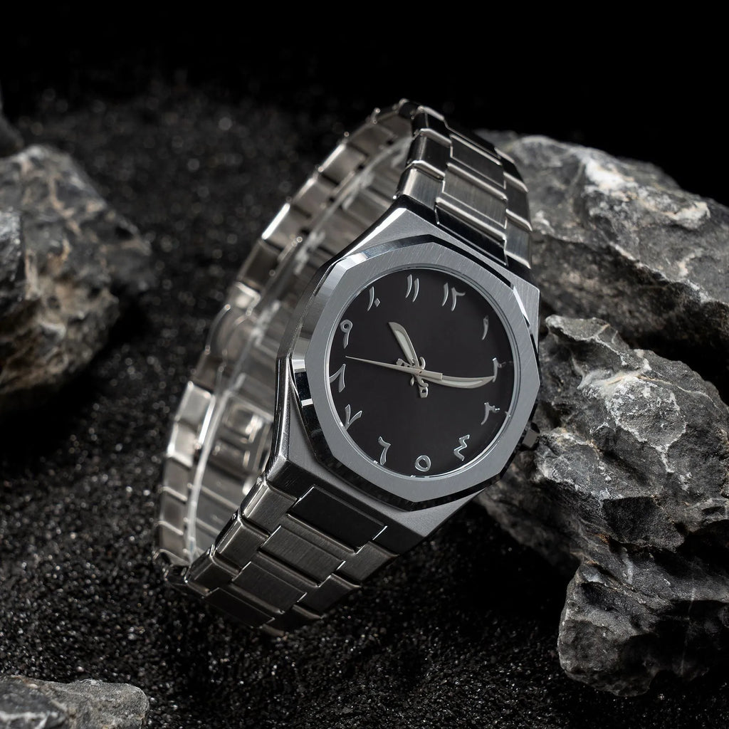 Men's steel band business casual quartz watch with 10mm case thickness