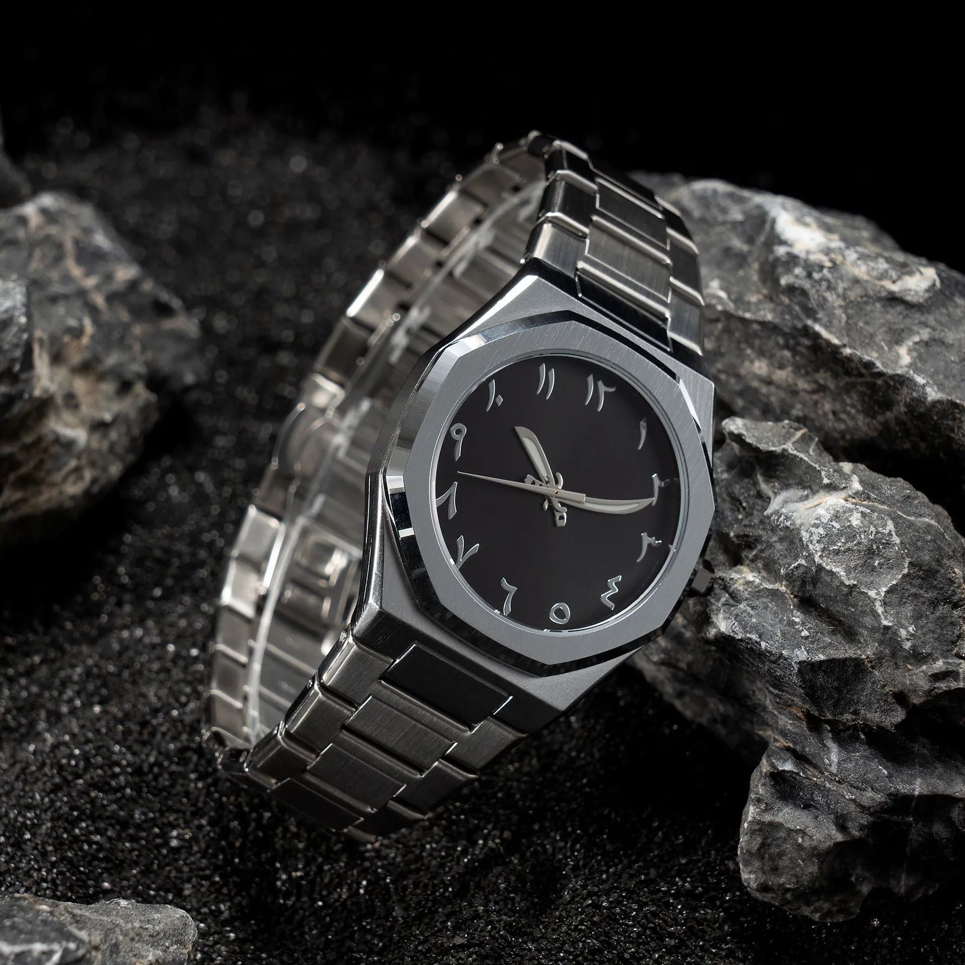 Men's steel band business casual quartz watch with 10mm case thickness