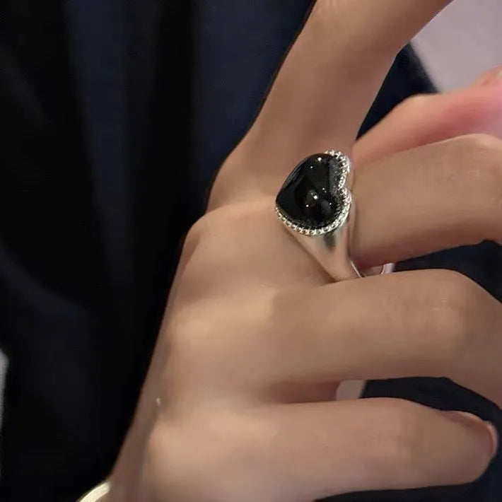 Sterling silver adjustable ring with heart-shaped black agate stone