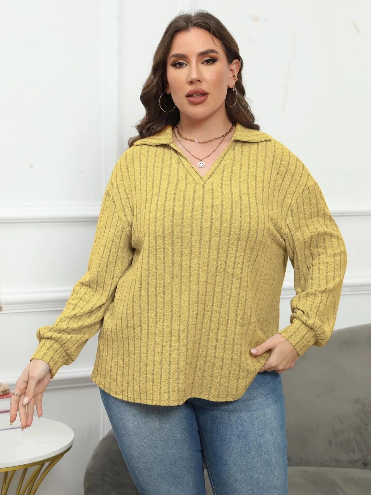 Women's plus size polo collar pullover shirt in melange grey polar fleece with lantern sleeves