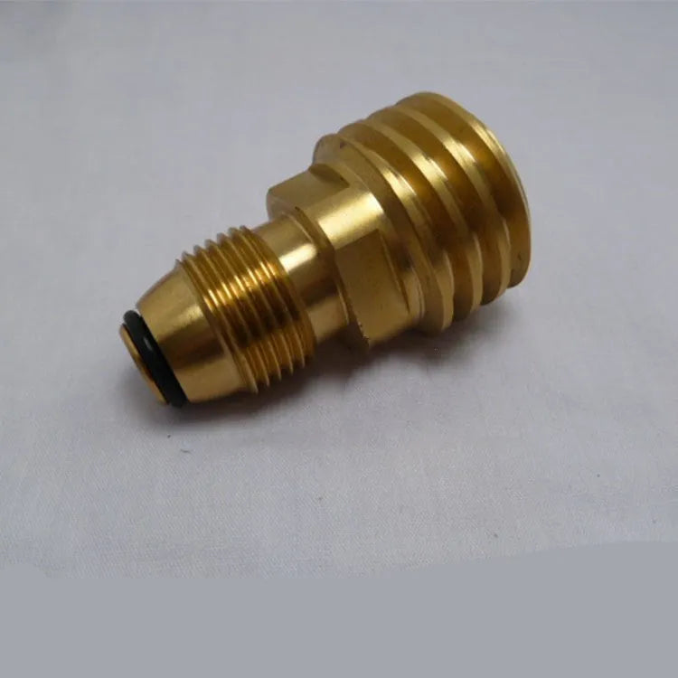 Brass gas brazing adapter with gold finish, external thread taper, for 7mm internal thread gas charging connections