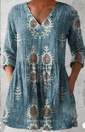 Women's printed wave pattern loose dress with 3/4 sleeves and wide waist design