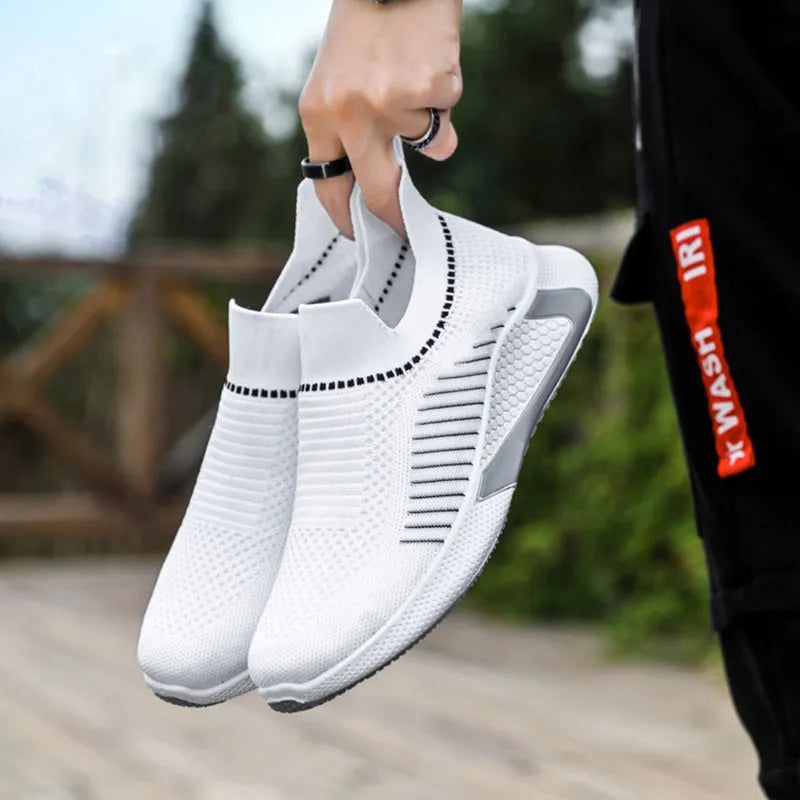 Men's flyknit mesh sneakers with striped design and plastic sole in black and white