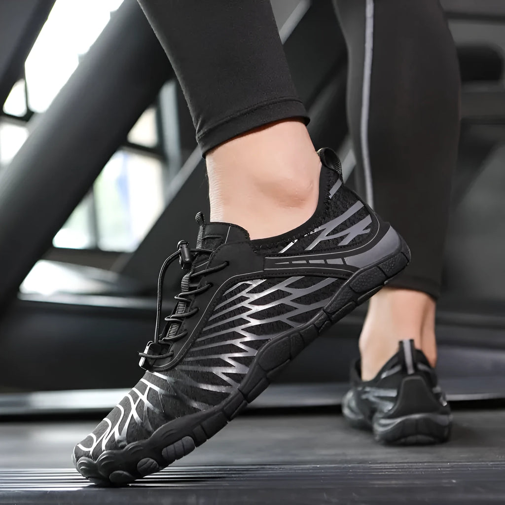 Outdoor casual lace-up shoes with non-slip rubber sole and breathable gauze lining in multiple colour options