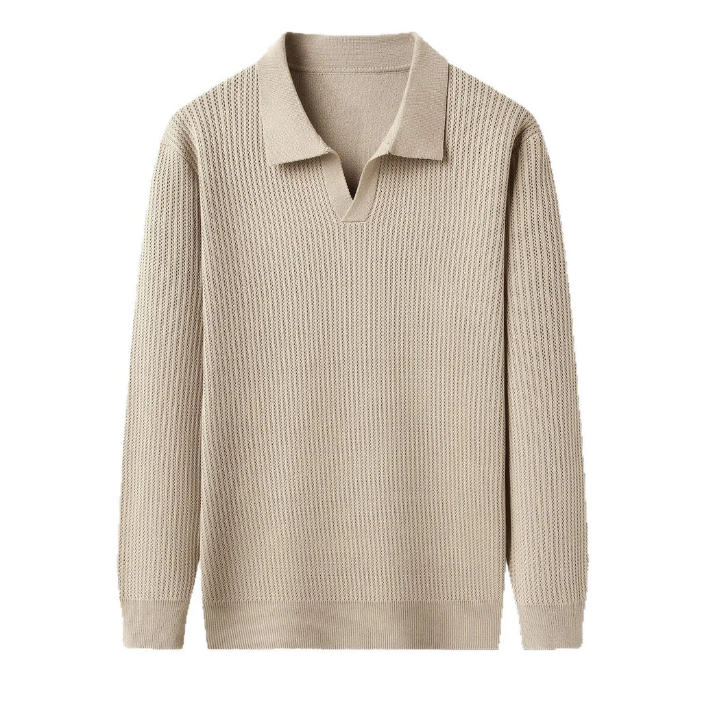 Men's loose long sleeve pullover sweater in a casual style for autumn.