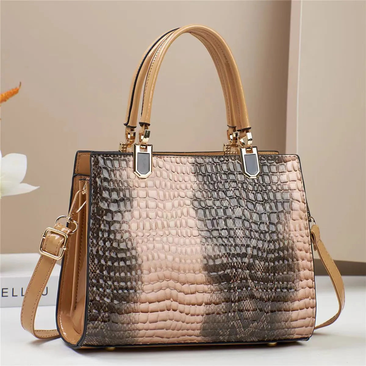 Women's horizontal square shoulder bag in soft PU leather with internal zip compartments