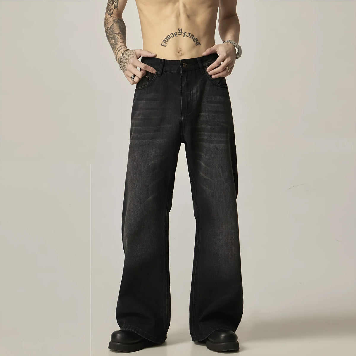 Black loose straight jeans with American retro styling and zipper fly closure