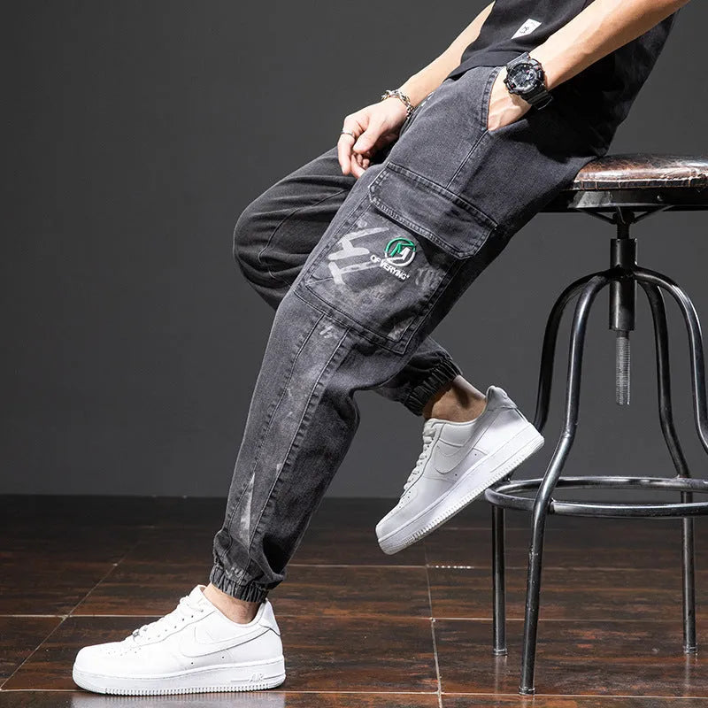 Men's loose cargo casual jeans with straight leg design and micro-elastic cotton fabric