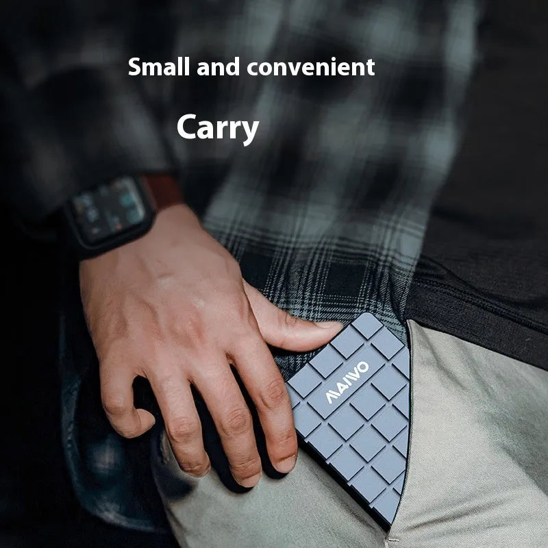 Aluminium USB4 hard disk enclosure for solid state drives, shown next to its packaging.