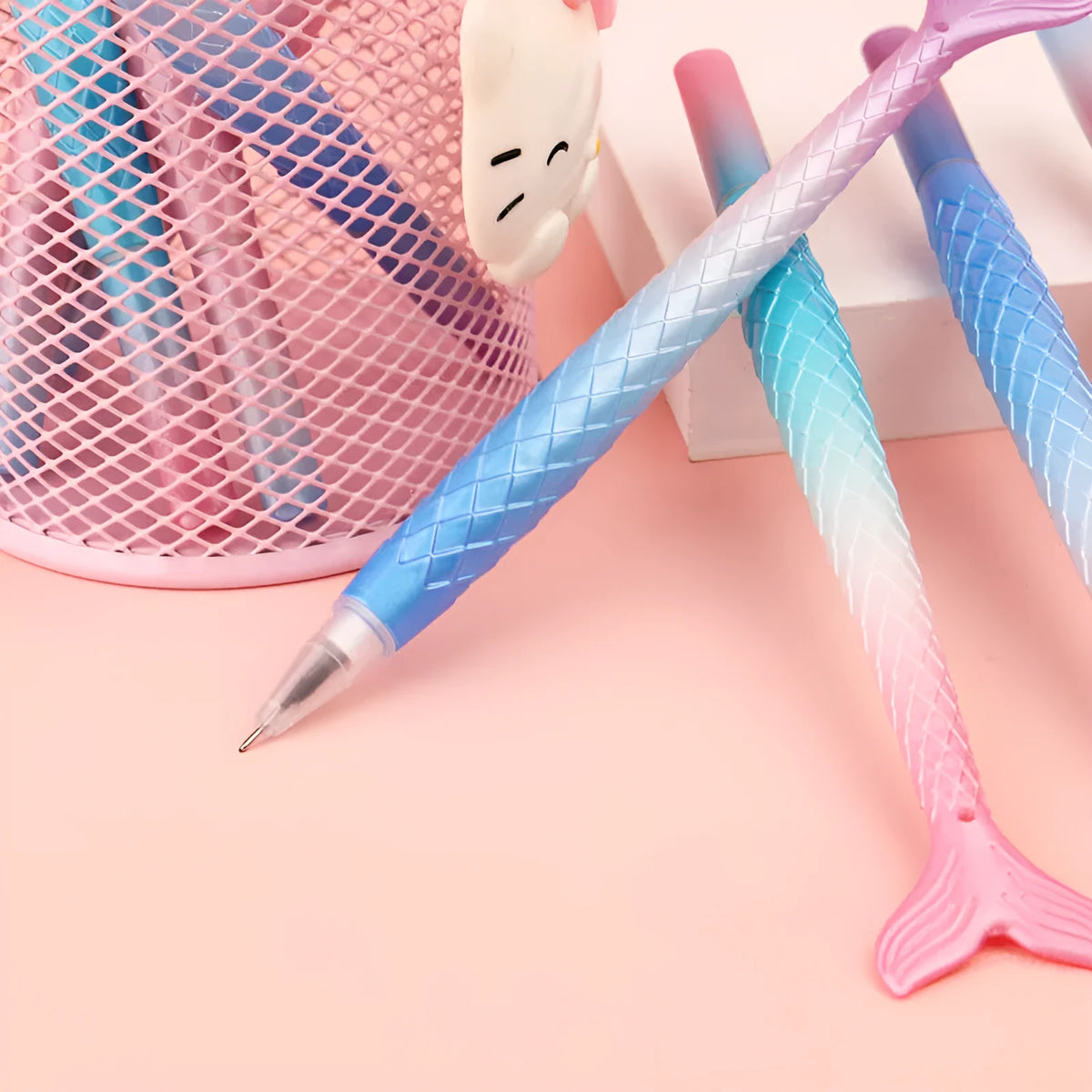 Cartoon mermaid design 0.38mm fine point ballpoint pen with plastic casing