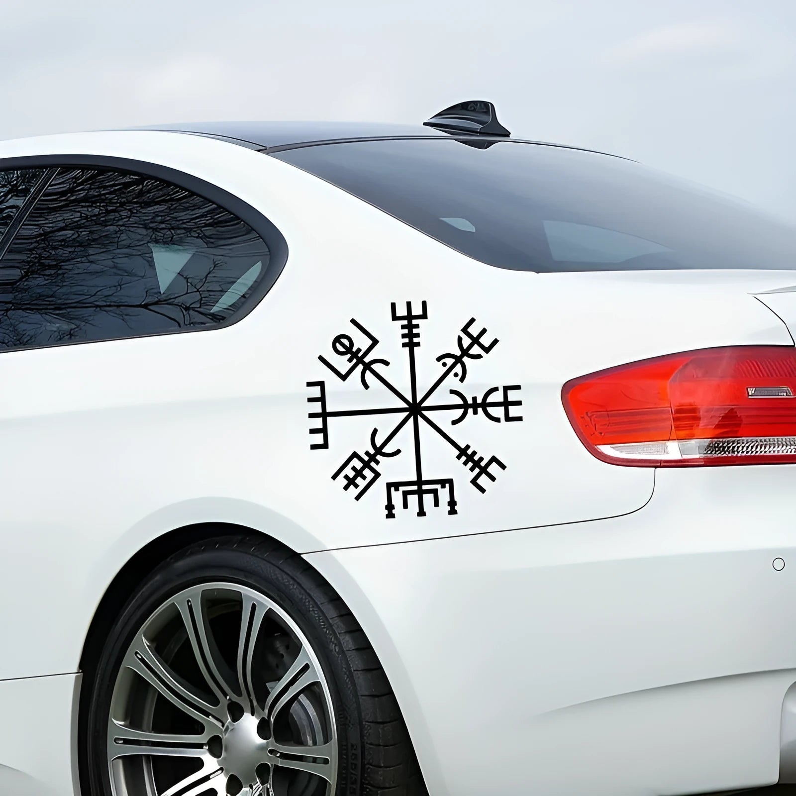13x13cm square vegetarian no-charm vinyl car window sticker for glass and notebook application