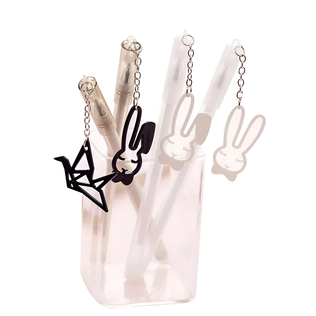 Paper crane rabbit pendant gel pen with 0.38mm tip and 17cm plastic shell.