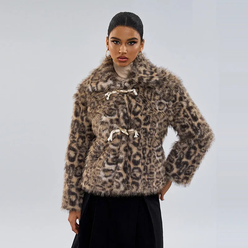 Women's leopard print buckle lapel coat in polyester with regular sleeves