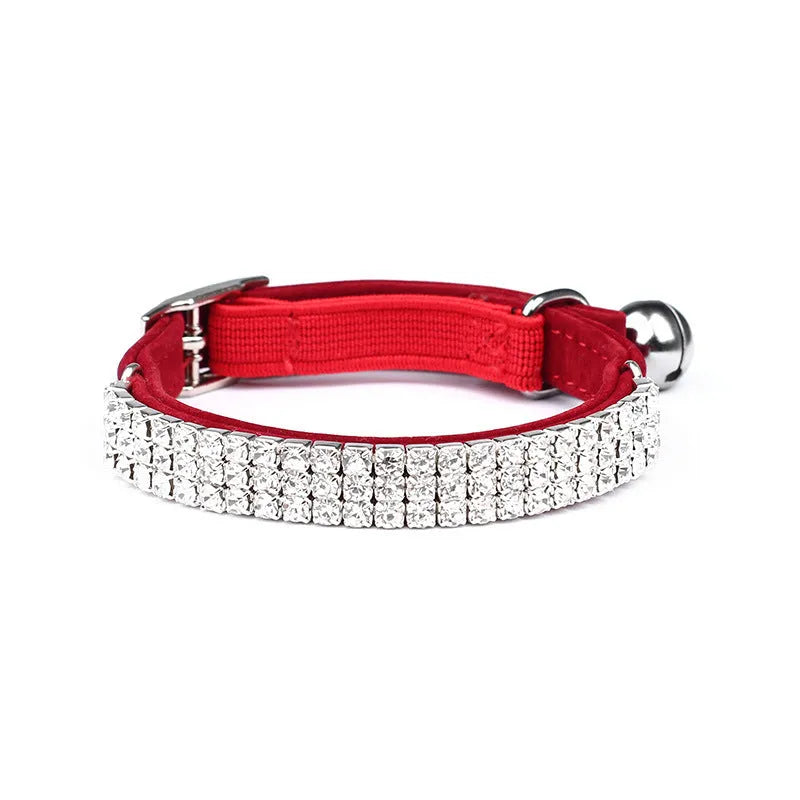 Velvet cat collar with rhinestone decoration showing adjustable 20-30 cm length