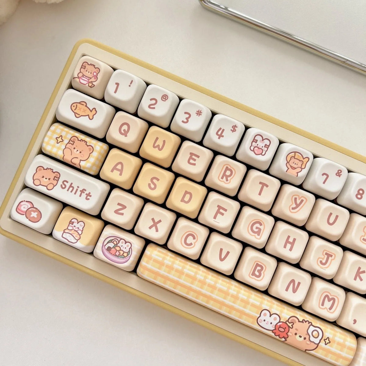 Rabbit Bear Restaurant themed PBT plastic keycap set with 140 EOA profile keys for mechanical keyboards.