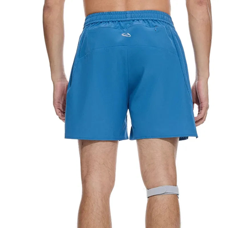 Men's black four-point stretch running shorts with laser-stitched seams on a grey background.
