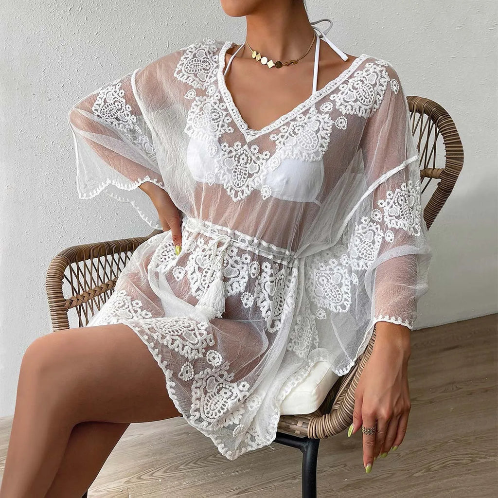 White polyester beach blouse with water-soluble texture for women's swimming and sun protection