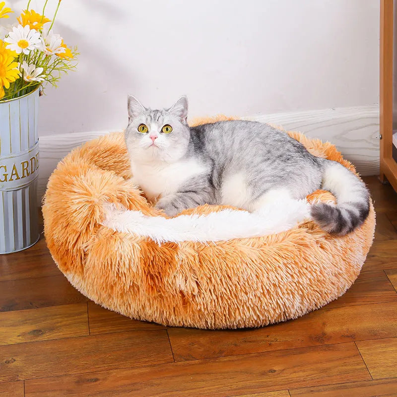 Waterproof cloth dog kennel with semi-surrounded warm room design in multiple colour options
