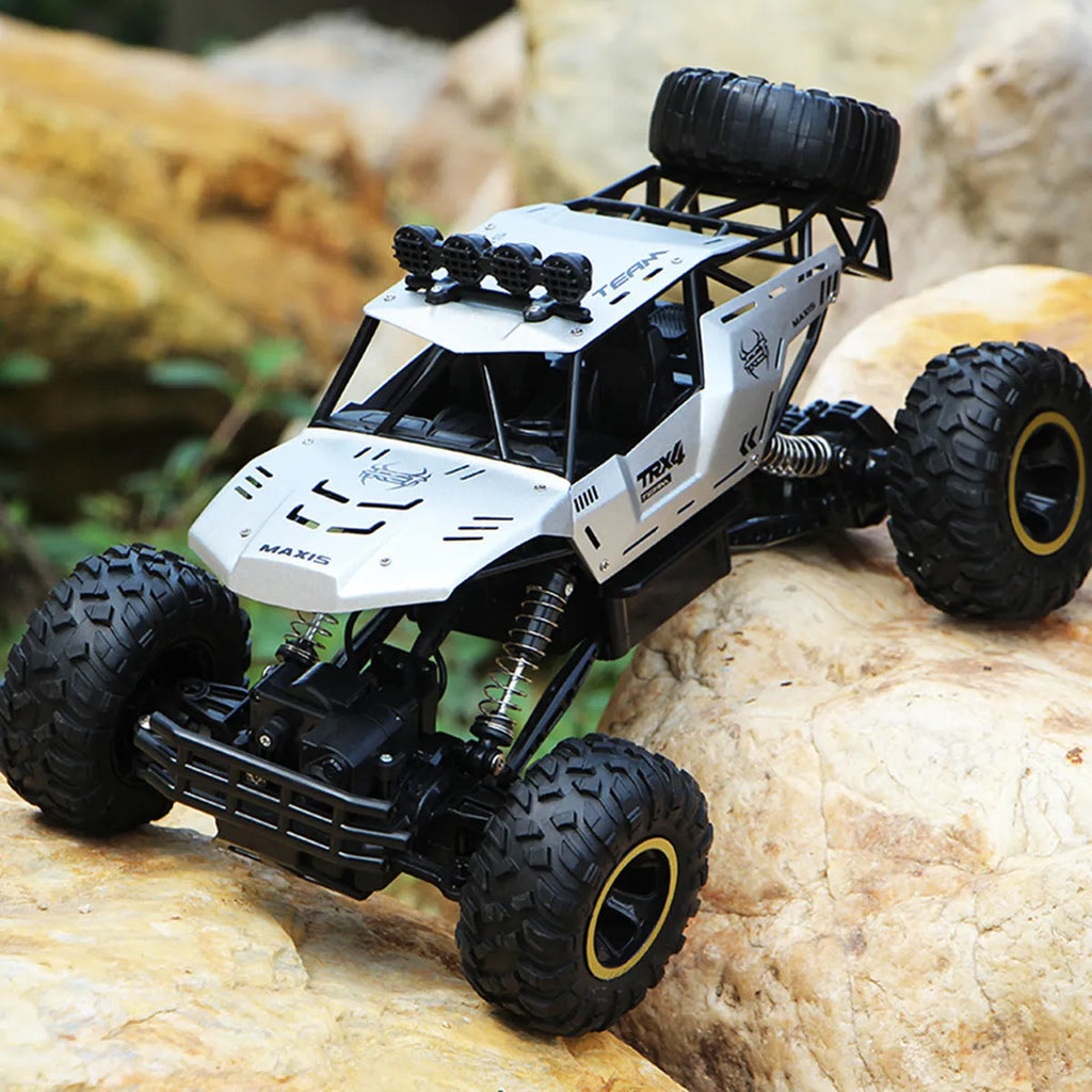 2.4G wireless remote control car with four-wheel drive in black or silver colour