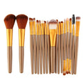 MAANGE 18-piece makeup brush set with fan-shaped cosmetic tools arranged for display